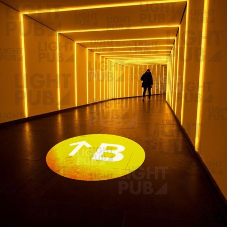 Leuchtschilder für U-Bahn und Bahnhof Leuchtschilder für U-Bahn und Bahnhof